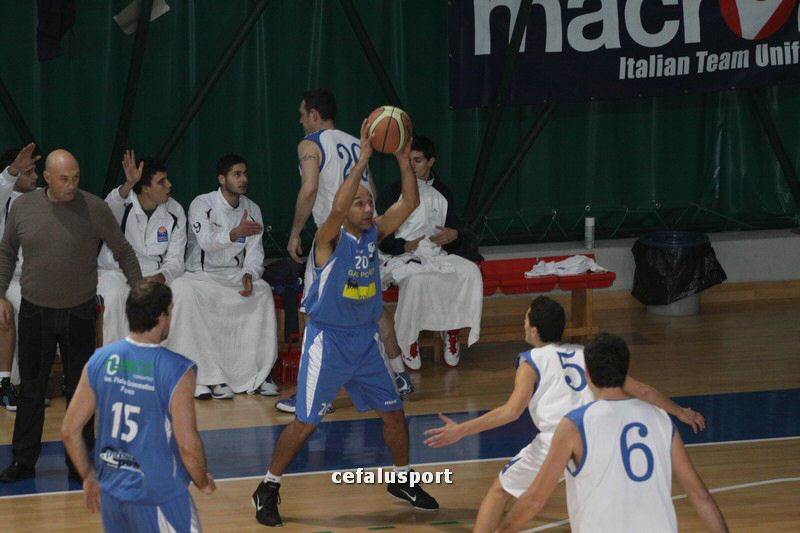 111218 sport 213_tn.jpg
